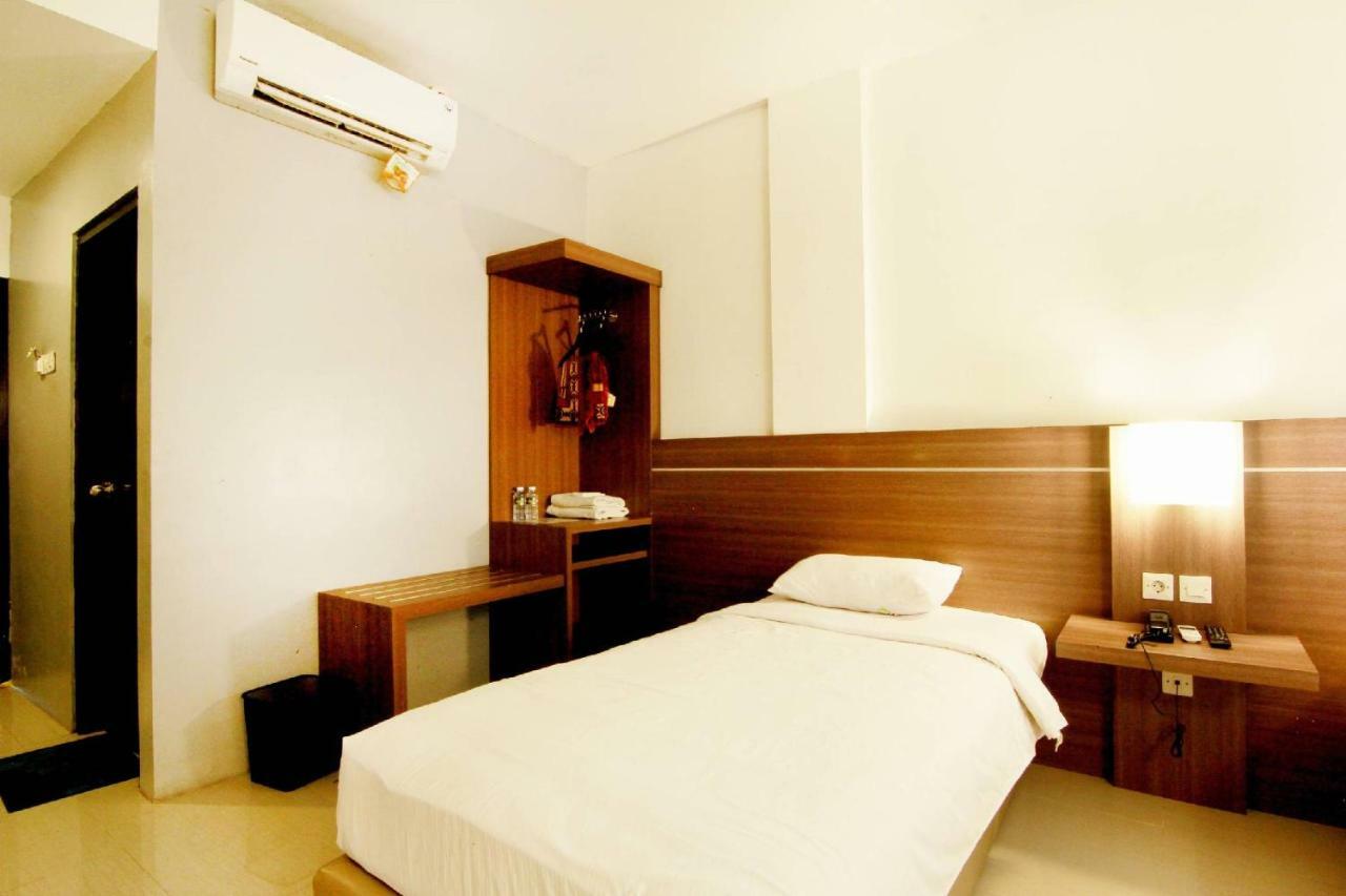 Alzara Hotel Syariah Wonosari Exterior foto